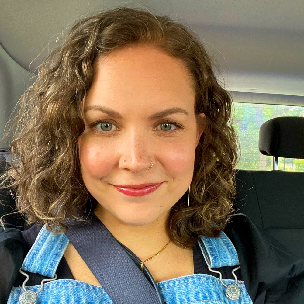 Meet your Posher, Caroline